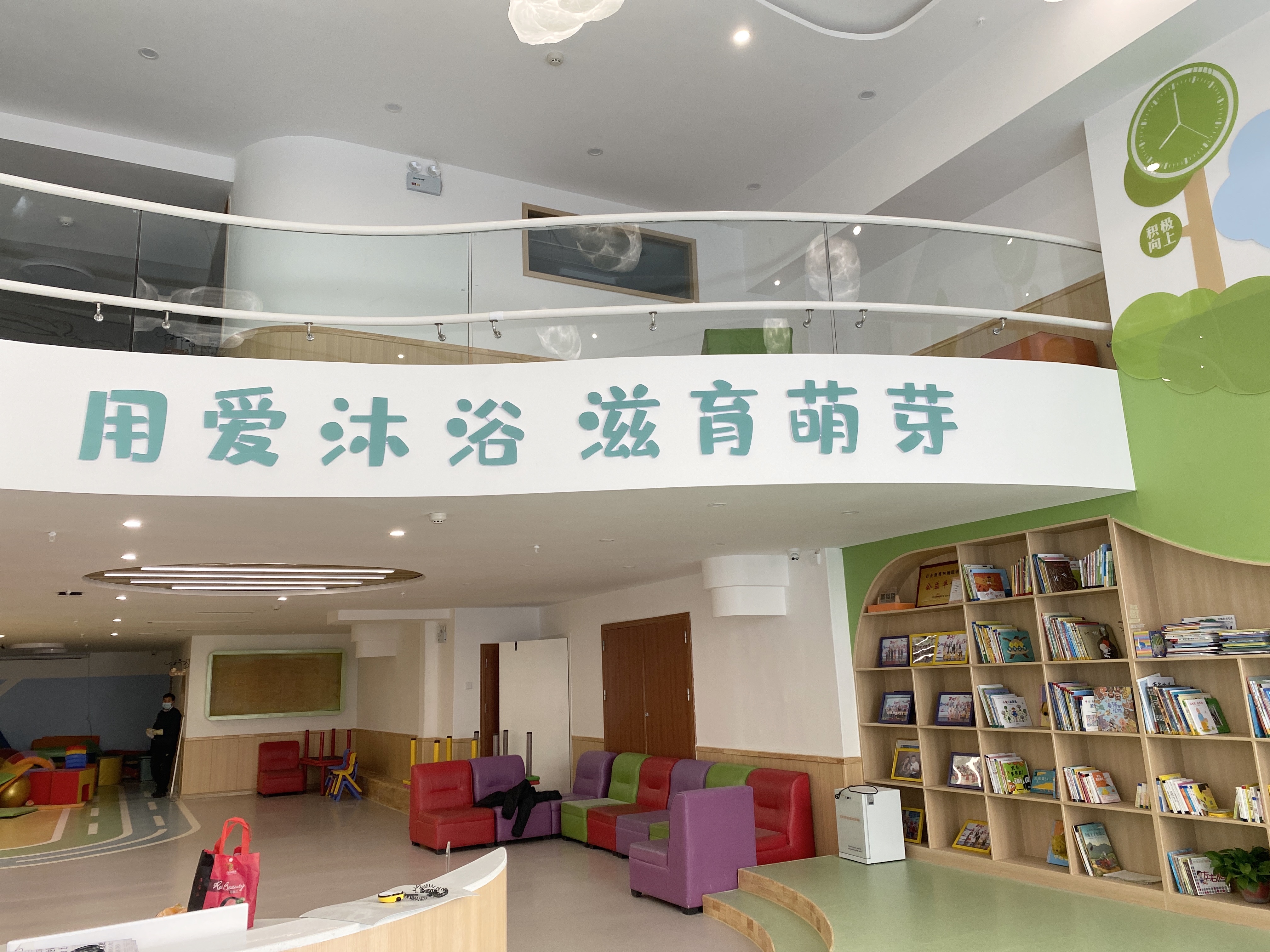 幼兒園大廳實(shí)景